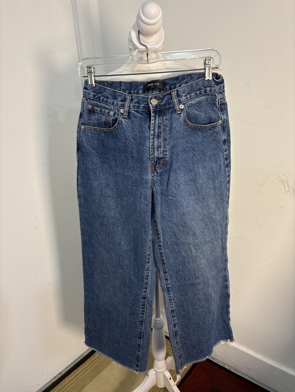 Ladies White fox We De Leg Cropped Jeans Small W27” L25” Midrise